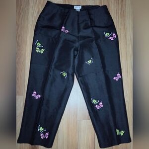 Allison Taylor Black and Pink Capri Pants with Whimsical Design Size 10